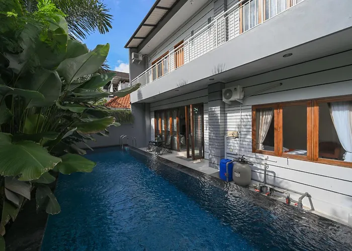 Puri Ratu With Private Pool