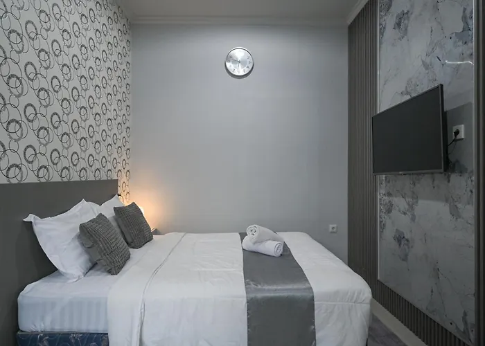 Puri Ratu With Private Pool Villa