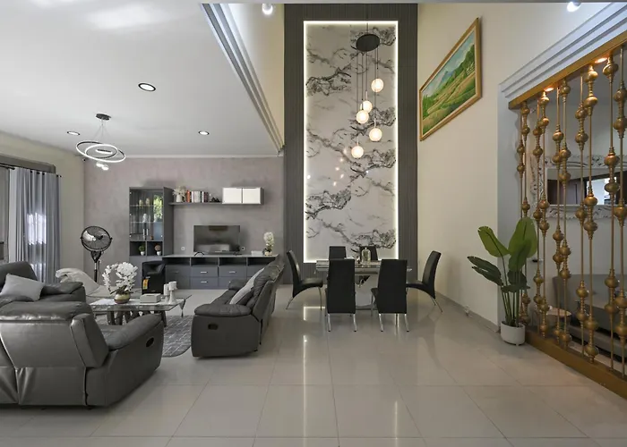 Puri Ratu With Private Pool Villa Jimbaran
